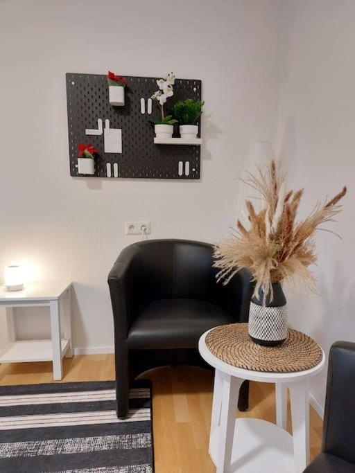 Rooftop Apartmens Ulm - Komfortable Neue Gemeinschaftsunterkunft Im Herzen Von Ulm - Raum 1 Luaran gambar